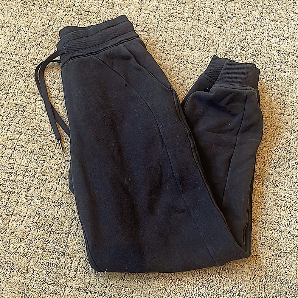 Women’s lulu lemon joggers